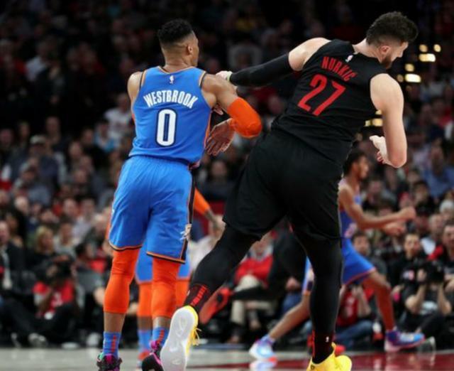 关键比赛中 关键比赛中